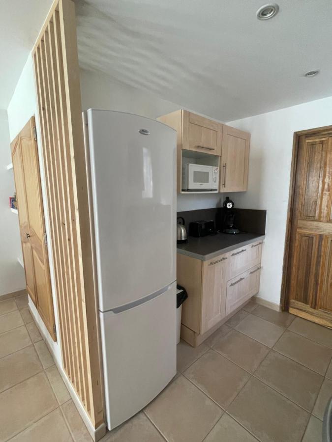 Logement Tout Confort Au Calme Entre Saint Tropez Et Les Gorges Du Verdon Льо Тороне Екстериор снимка